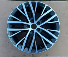 Laden Sie das Bild in den Galerie-Viewer, 1x Alufelge 18 Zoll 7.5&quot; 5x112 46ET 5FA601025 Seat Leon Rim Wheel