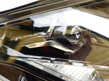 Laden Sie das Bild in den Galerie-Viewer, Frontscheinwerfer Skoda Enyaq 5LB941016B Rechts Scheinwerfer Headlight