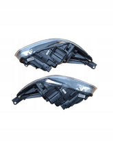 Laden Sie das Bild in den Galerie-Viewer, Frontscheinwerfer Ford Focus F1EB-13W029-A F1EB-13W030-A Ein Satz Headlight SCH3468165741qk
