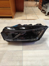 Laden Sie das Bild in den Galerie-Viewer, Frontscheinwerfer Skoda Octavia IV 5E4941015A Links Scheinwerfer Headlight SCH2370873204es