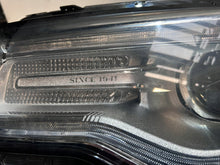 Laden Sie das Bild in den Galerie-Viewer, Frontscheinwerfer Jeep Grand Cherokee Wk2 68144705AC Xenon Links Headlight SCH4707223201if