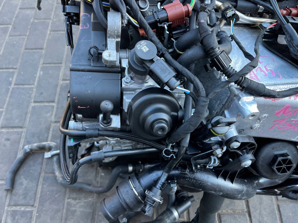 Motor Audi A4 B9 DEU 2.0 TDI Diesel Engine Komplett