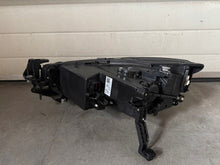 Laden Sie das Bild in den Galerie-Viewer, Frontscheinwerfer Seat 5FJ941008H LED Rechts Scheinwerfer Headlight