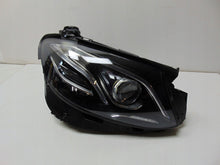 Laden Sie das Bild in den Galerie-Viewer, Frontscheinwerfer Mercedes-Benz W213 A2139067606 LED Rechts Headlight SCH4934319259sx