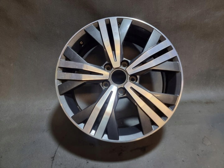 1x Alufelge 17 Zoll 6.0" 5x112 50ET Glanz Grau 2K5601025P Mg T-Roc Rim Wheel FEL9768557125wh