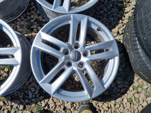Load image into Gallery viewer, 4x Alufelge 17 Zoll 7.0" 5x112 42ET Glanz Silber 8W0601025P Audi Rim Wheel FEL6458979846su