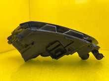 Laden Sie das Bild in den Galerie-Viewer, Frontscheinwerfer Audi A5 8W6941006C 8W6941005C Xenon Ein Satz Headlight