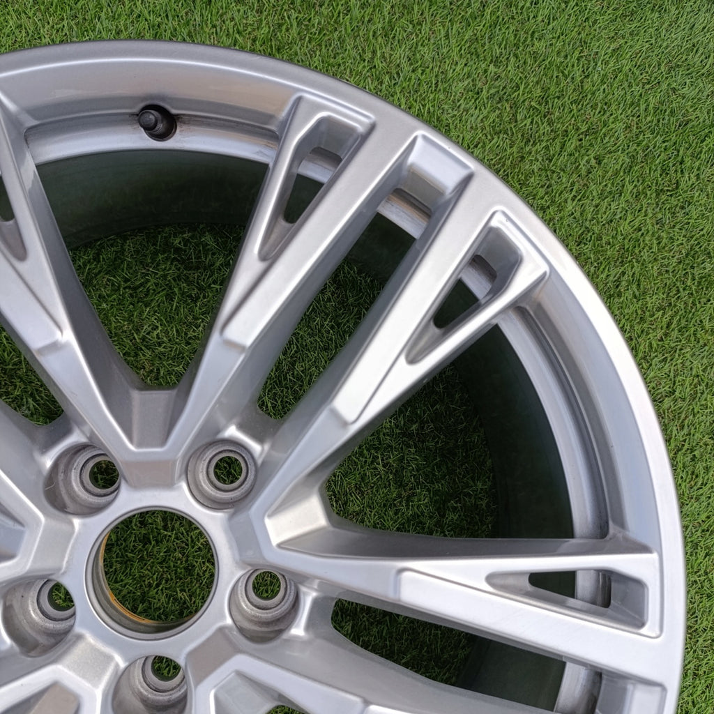 1x Alufelge 19 Zoll 8.0" 5x112 44ET Glanz 8B3601025AS Audi A5 Rim Wheel FEL1835208542kv