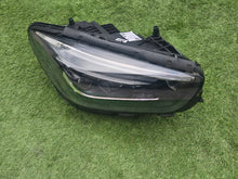 Laden Sie das Bild in den Galerie-Viewer, Frontscheinwerfer Mercedes-Benz W247 A2479068405 LED Rechts Headlight SCH2313099740th