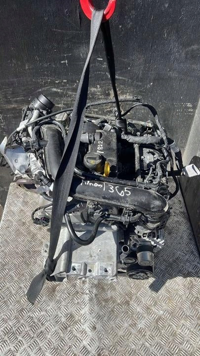 Motor VW Taigo DUSA 1.0 TSI 90PS 66kW 2025 Benzin Engine Komplett MOT3239419795kr