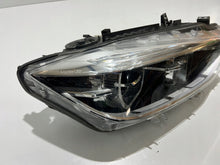Laden Sie das Bild in den Galerie-Viewer, Frontscheinwerfer BMW F30 9883508-01 LED Rechts Scheinwerfer Headlight SCH5527415902xe