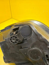 Laden Sie das Bild in den Galerie-Viewer, Frontscheinwerfer Mercedes-Benz Slk R172 A1728207361 Xenon Rechts Headlight SCH6689529630kx