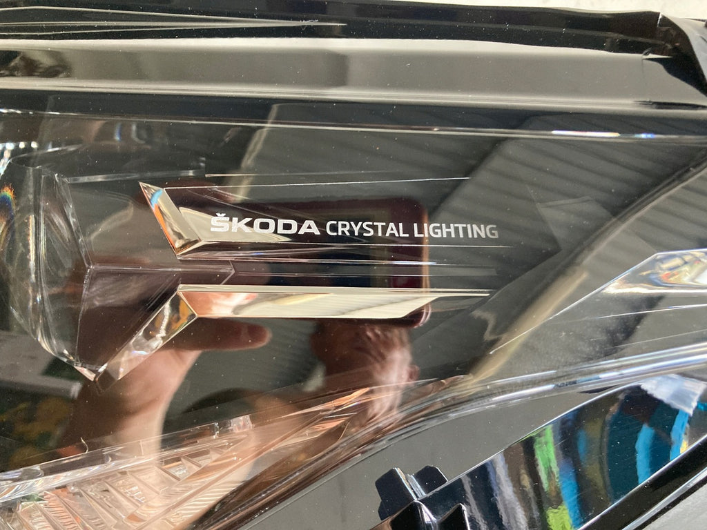 Frontscheinwerfer Skoda Enyaq 5LB941015A Full LED Links Scheinwerfer Headlight