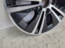 Laden Sie das Bild in den Galerie-Viewer, 1x Alufelge 17 Zoll 7.5" 5x112 40ET Glanz Schwarz A2134015100 Mercedes-Benz FEL4816879479yw