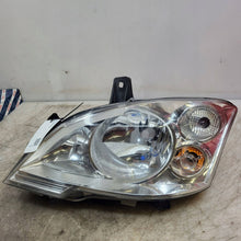 Laden Sie das Bild in den Galerie-Viewer, Frontscheinwerfer Mercedes-Benz Viano W639 Vito A63418201861 Links Headlight SCH8161702191nf