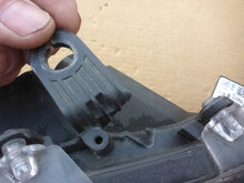 Laden Sie das Bild in den Galerie-Viewer, Frontscheinwerfer Toyota Corolla 81110-02S60 Rechts Scheinwerfer Headlight SCH4009030927ak