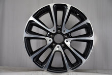 Laden Sie das Bild in den Galerie-Viewer, 1x Alufelge 18 Zoll 8.0" 5x112 43ET Glanz Schwarz A2134011600 Mercedes-Benz FEL8038033586yr