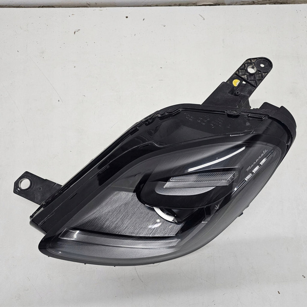 Frontscheinwerfer Maserati I 06702930730 Links Scheinwerfer Headlight SCH4560713795si