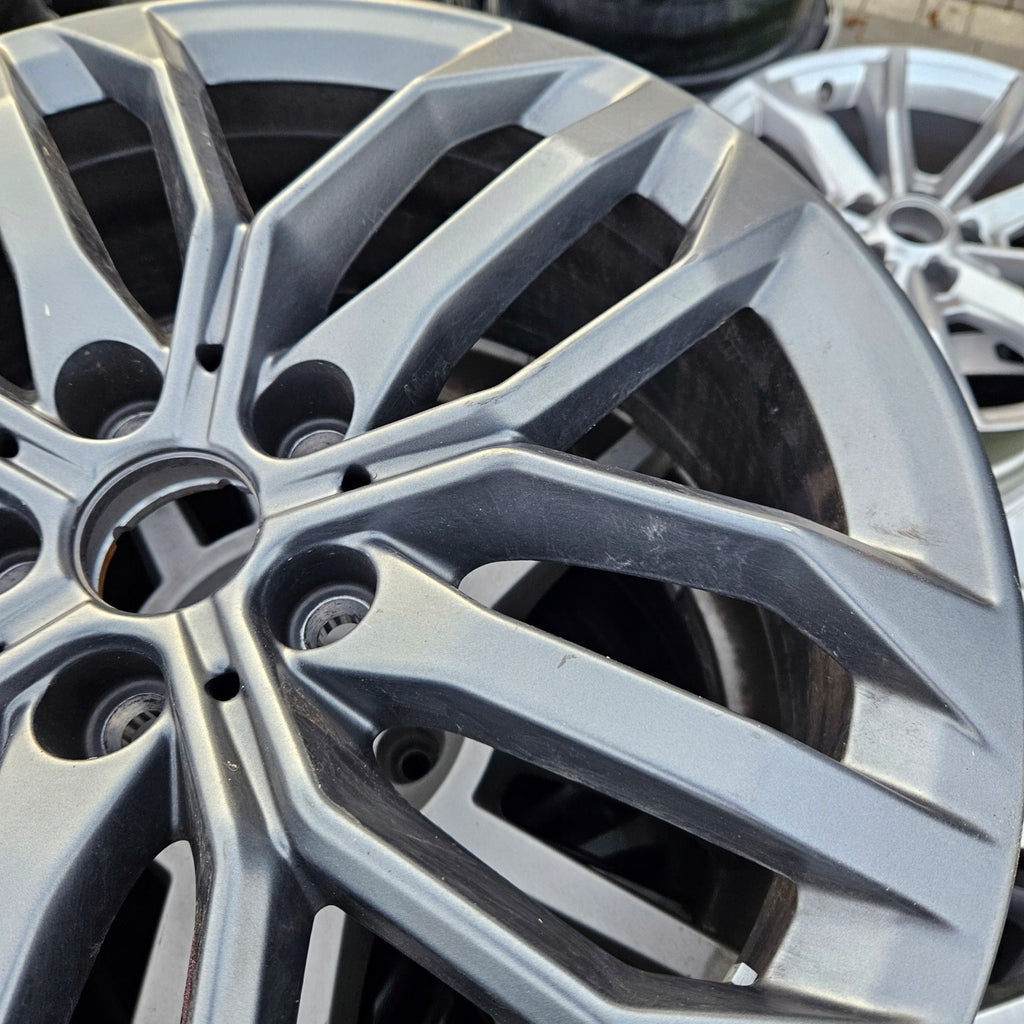 1x Alufelge 18 Zoll 6.5" 5x112 41ET Matt Graphit 6898046 BMW X1 Rim Wheel FEL1879116595qg