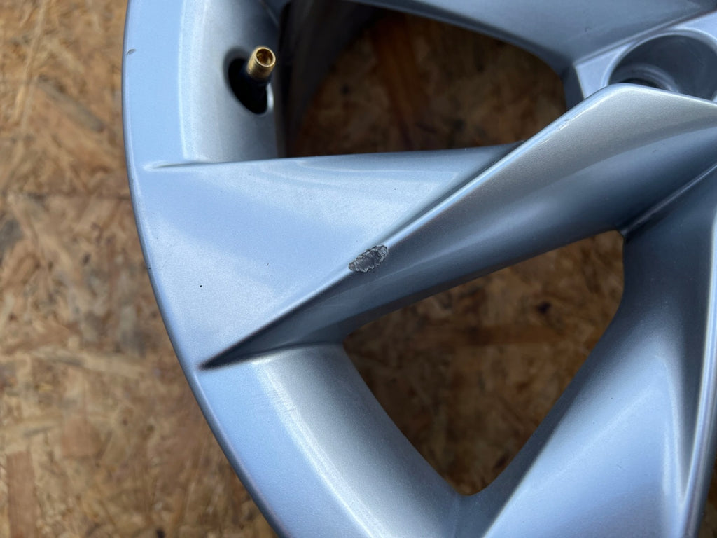 1x Alufelge 17 Zoll 7.0" 5x112 43ET 3P0601025 Skoda Superb Octavia I Rim Wheel FEL8667036494og
