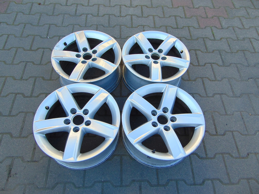 4x Alufelge 16 Zoll 7.0" 5x112 46ET Glanz Silber 8K0071496 Audi A3 Rim Wheel