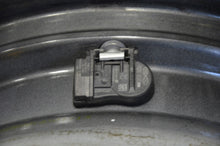 Load image into Gallery viewer, 1x Alufelge 15 Zoll 5.5&quot; 4x100 52ET Kia Rim Wheel