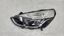 Laden Sie das Bild in den Galerie-Viewer, Frontscheinwerfer Renault Clio IV 260608367R Links Scheinwerfer Headlight