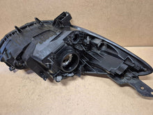 Laden Sie das Bild in den Galerie-Viewer, Frontscheinwerfer Mazda 2 DG8051040 Links Scheinwerfer Headlight SCH2135030985wl