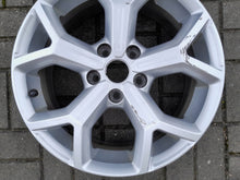 Load image into Gallery viewer, 1x Alufelge 17 Zoll 7.0" 5x114.3 40ET 403008932R Renault III Talisman Captur FEL9380841181en