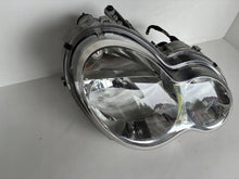 Load image into Gallery viewer, Frontscheinwerfer Mercedes-Benz W203 A2038201259 Rechts Scheinwerfer Headlight SCH8025269911hi
