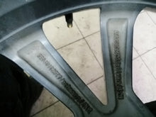 Laden Sie das Bild in den Galerie-Viewer, 1x Alufelge 19 Zoll 7.5&quot; 5x112 51ET Graphit 5E0601025 Skoda Octavia Rim Wheel