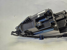 Laden Sie das Bild in den Galerie-Viewer, Frontscheinwerfer Toyota Proace 9847211480 Xenon Rechts Scheinwerfer Headlight SCH1989049338ud