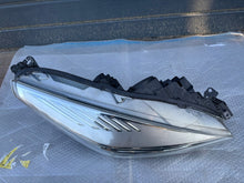 Laden Sie das Bild in den Galerie-Viewer, Frontscheinwerfer Ford Kuga GV41-13W029-AH Rechts Scheinwerfer Headlight SCH2466714800lz