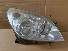 Laden Sie das Bild in den Galerie-Viewer, Frontscheinwerfer Opel Astra H Rechts Scheinwerfer Headlight SCH5523896409eq