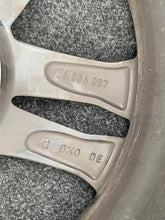 Laden Sie das Bild in den Galerie-Viewer, 1x Alufelge 17 Zoll 5x112 6856087 BMW F45 1 F40 F46 Rim Wheel FEL1714477826in
