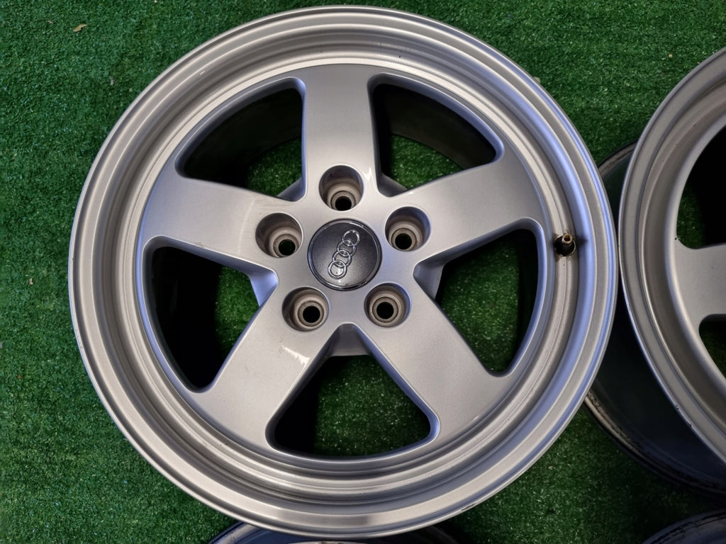 4x Alufelge 16 Zoll 7.0" 5x112 35ET Glanz Silber 8W0601025 Audi C7 A4 B8 FEL3959374267ql