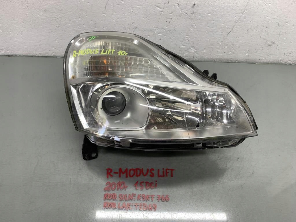 Frontscheinwerfer Renault Modus 8200658387 Rechts Scheinwerfer Headlight SCH5102670726mw