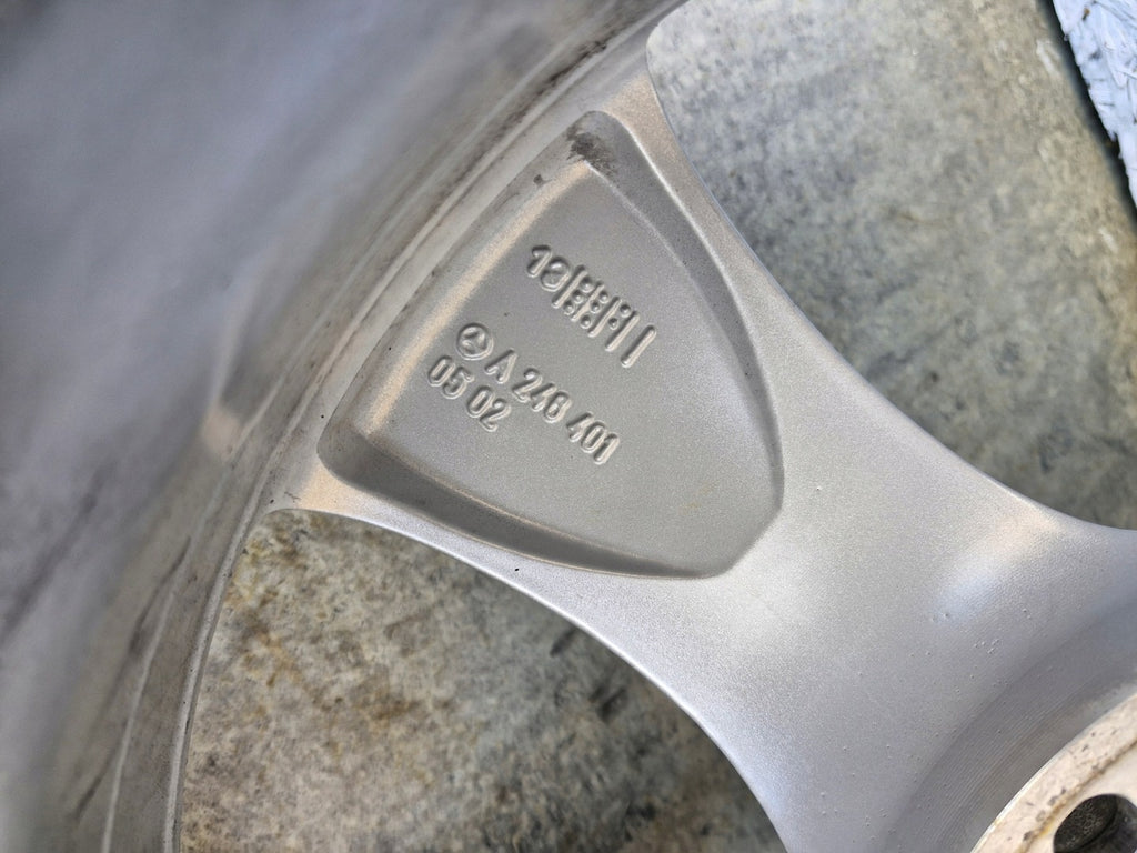 1x Alufelge 17 Zoll 7.5" 5x112 A2464010502 Mercedes-Benz Rim Wheel