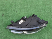 Load image into Gallery viewer, Frontscheinwerfer VW Polo 2G2941005D Full LED Ein Stück (Rechts oder Links) SCH4269225603ln