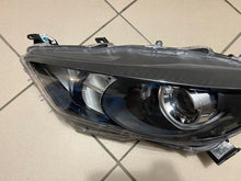Load image into Gallery viewer, Frontscheinwerfer Toyota 4 Yaris Links Scheinwerfer Headlight