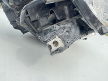 Laden Sie das Bild in den Galerie-Viewer, Frontscheinwerfer Mitsubishi Lancer I 8301C412 Xenon Rechts Headlight