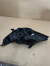 Laden Sie das Bild in den Galerie-Viewer, Frontscheinwerfer Opel Astra LED Rechts Scheinwerfer Headlight SCH2909110063mc