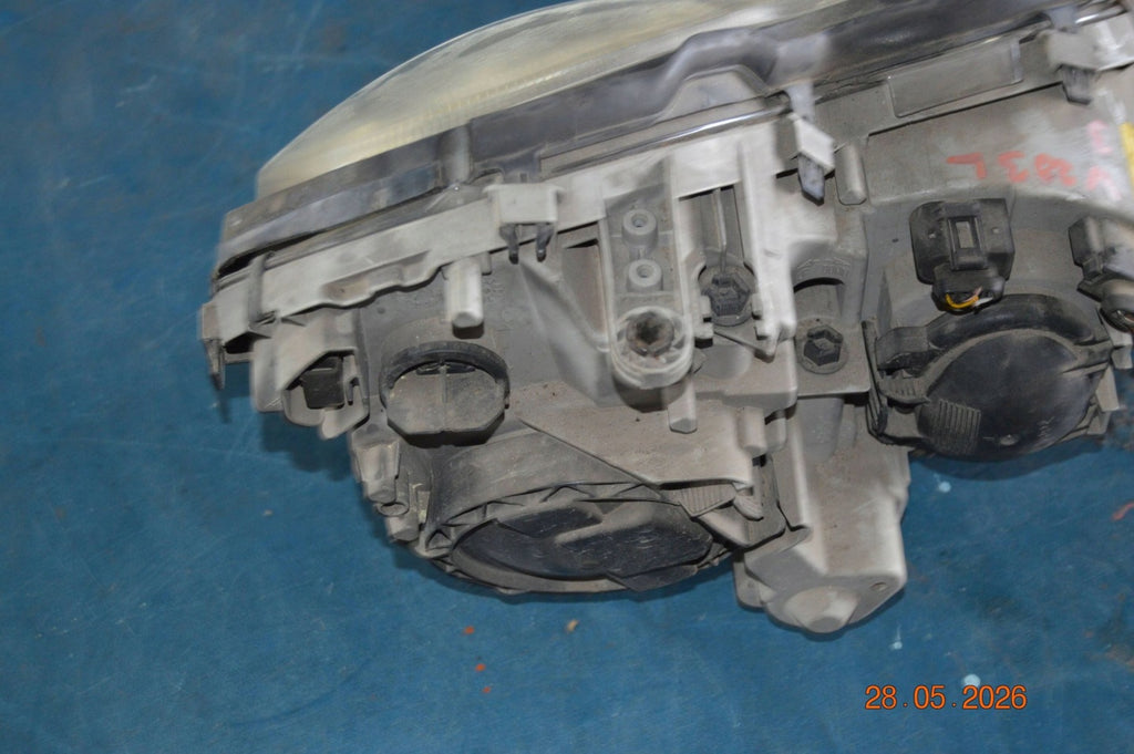 Frontscheinwerfer Mercedes-Benz W203 A2038203761 Xenon Links Headlight SCH2667063392qf