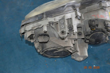 Laden Sie das Bild in den Galerie-Viewer, Frontscheinwerfer Mercedes-Benz W203 A2038203761 Xenon Links Headlight SCH2667063392qf