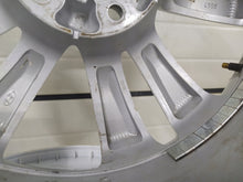 Load image into Gallery viewer, 1x Alufelge 18 Zoll 6.5&quot; 5x114.3 48ET Glanz Silber 52910-2S310 Hyundai Tucson