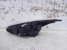 Laden Sie das Bild in den Galerie-Viewer, Frontscheinwerfer Ford Focus F1EB-13W029-AE Rechts Scheinwerfer Headlight SCH3853135111jg