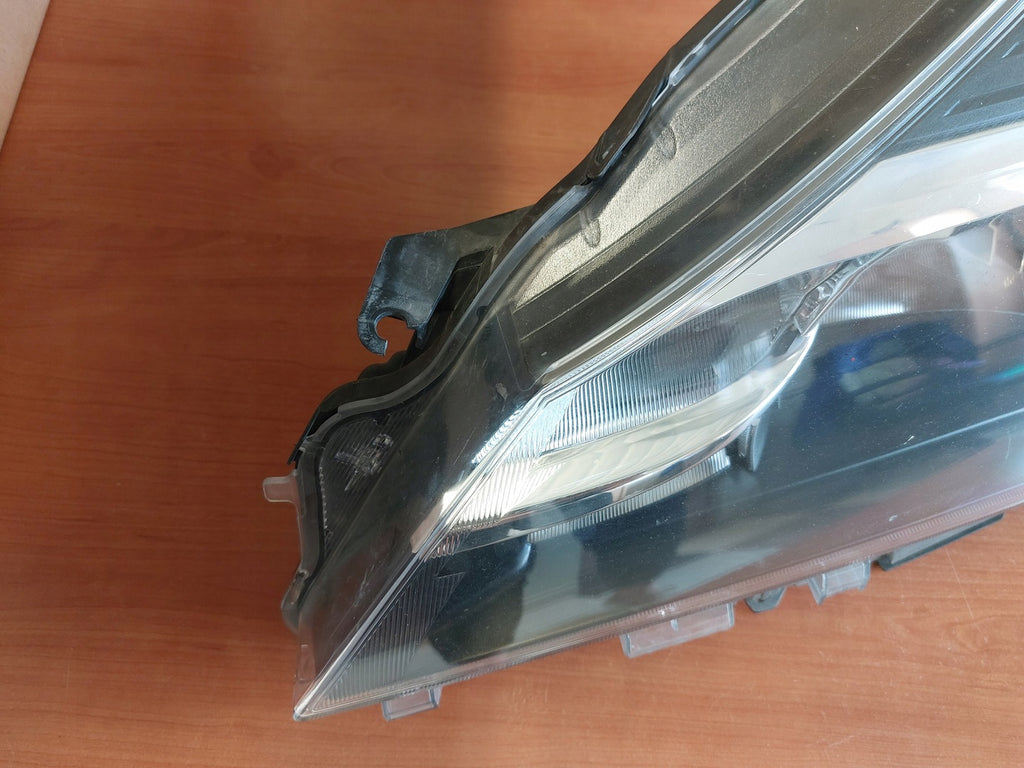 Frontscheinwerfer Toyota Yaris 811700DA10 LED Links Scheinwerfer Headlight