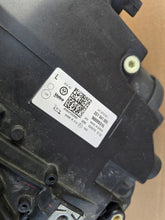 Laden Sie das Bild in den Galerie-Viewer, Frontscheinwerfer VW Polo 2G1941005 Links Scheinwerfer Headlight SCH7977722056xb