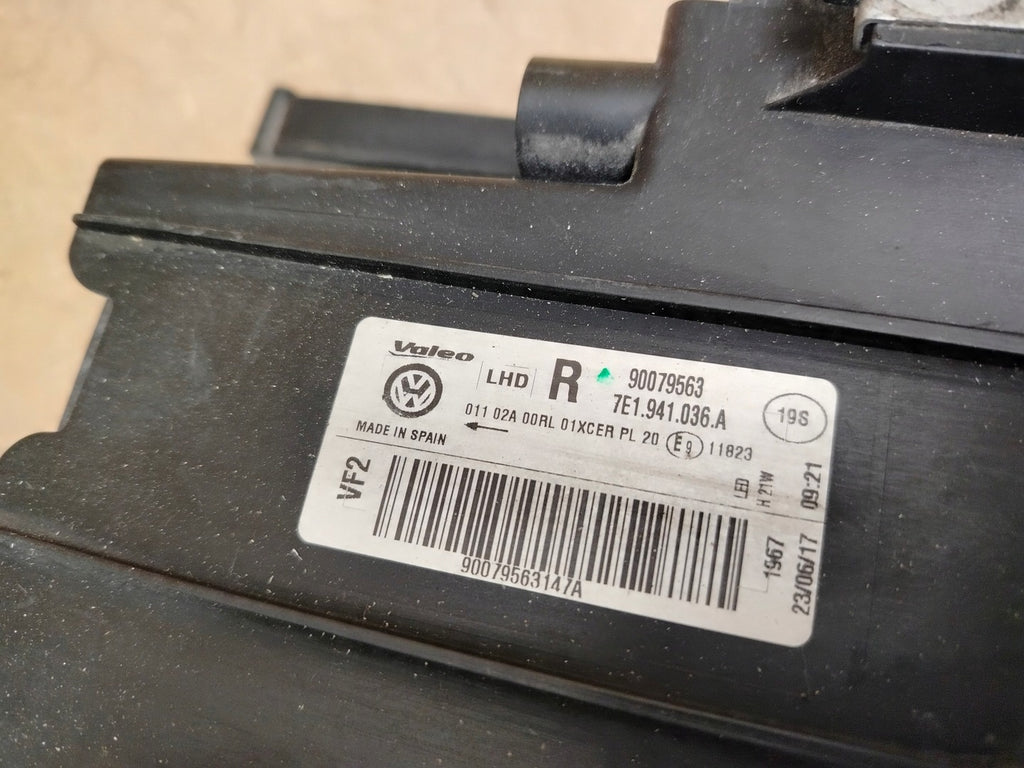 Frontscheinwerfer VW Transporter 7E1941036A Full LED Rechts Headlight