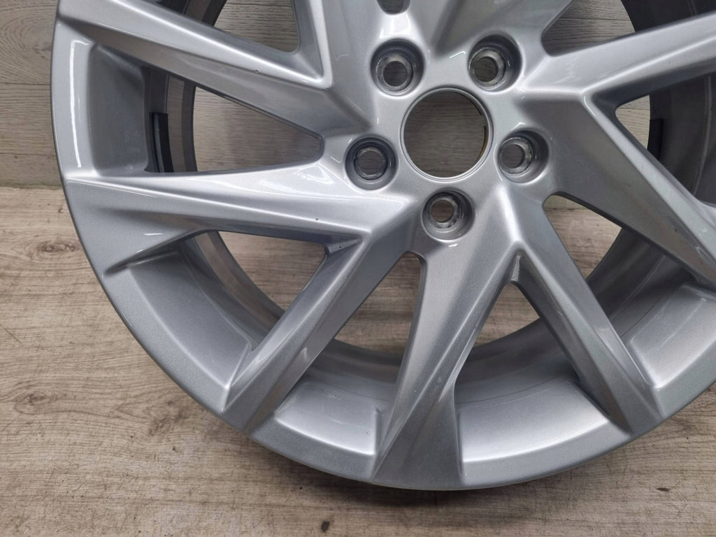 1x Alufelge 17 Zoll 6F0601025P Seat I Ibiza V Rim Wheel FEL1332716911sl